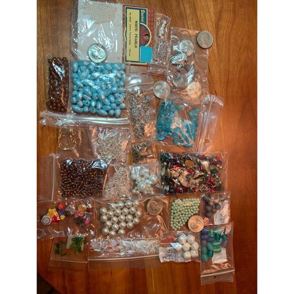 Assorted Beads for Jewelry Making #513 - Picture 1 of 12